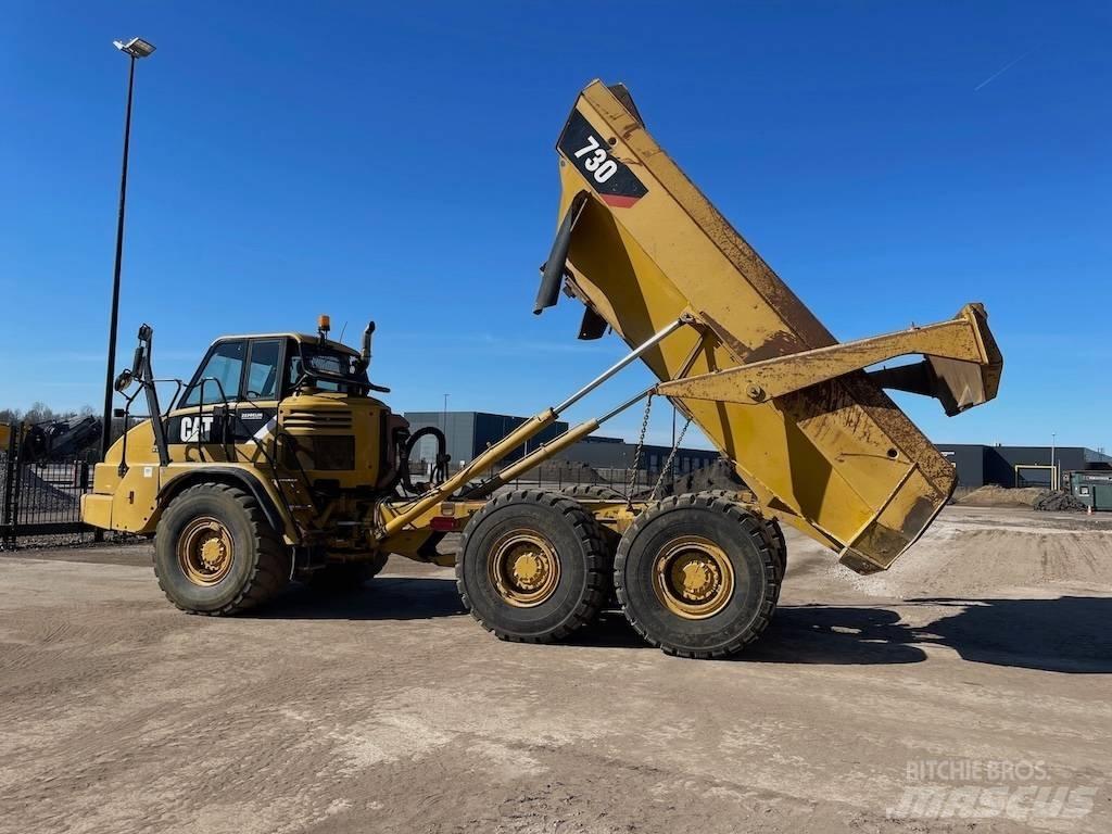 CAT 730 Dumper - Knickgelenk