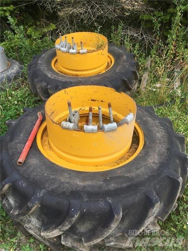 Vredestein 420/85-30 Reifen