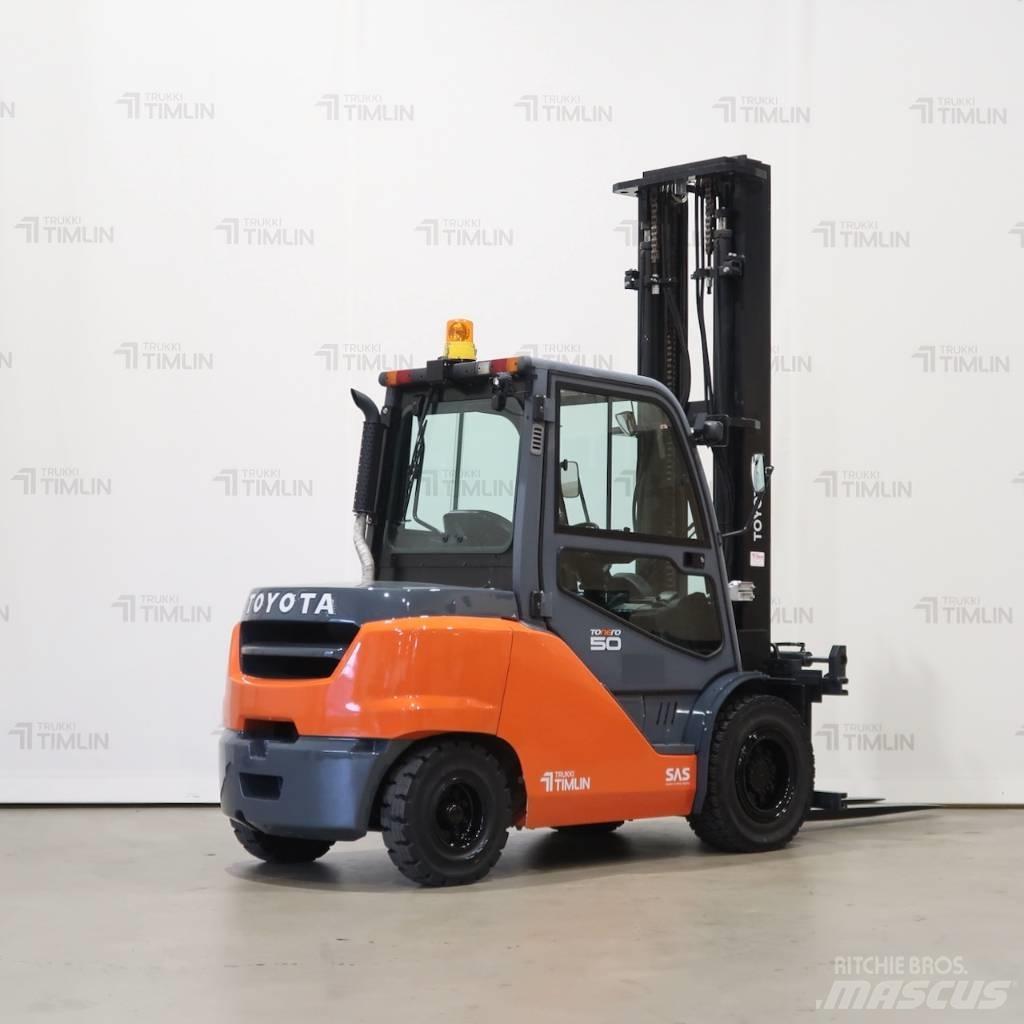 Toyota 40-8FD50N Dieselstapler