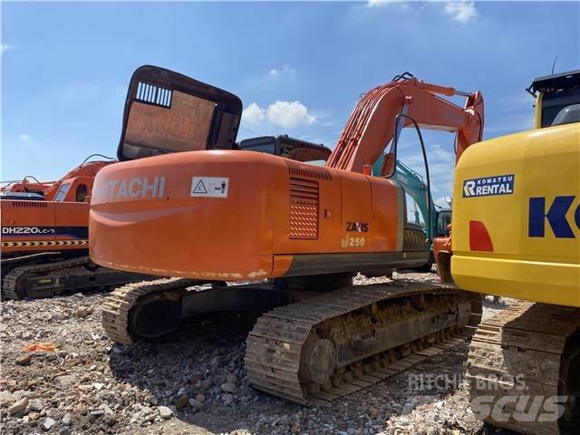 Hitachi ZX 250 Raupenbagger