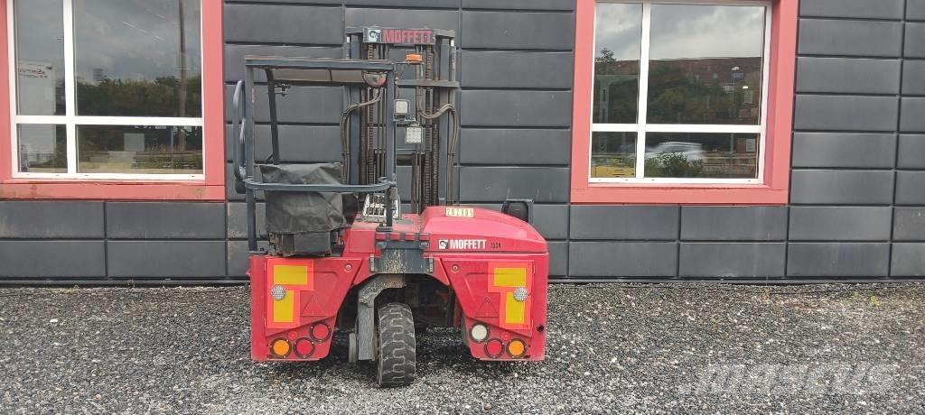 Moffett M4 25.3 Dieselstapler