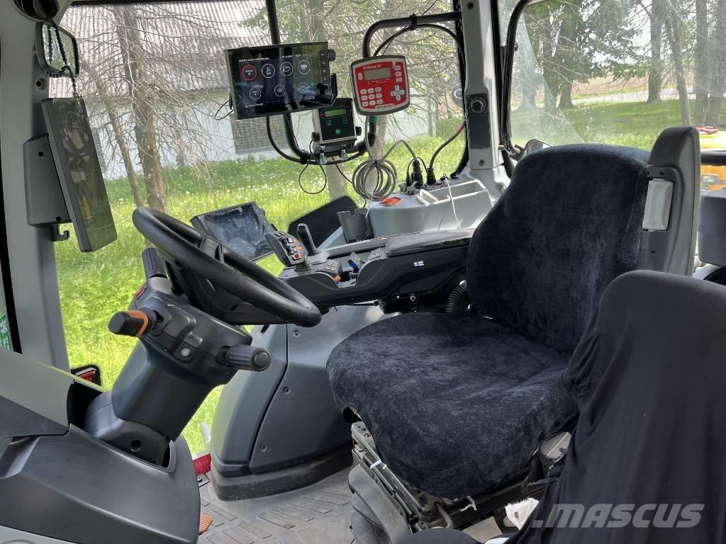 Valtra T 255 Traktoren