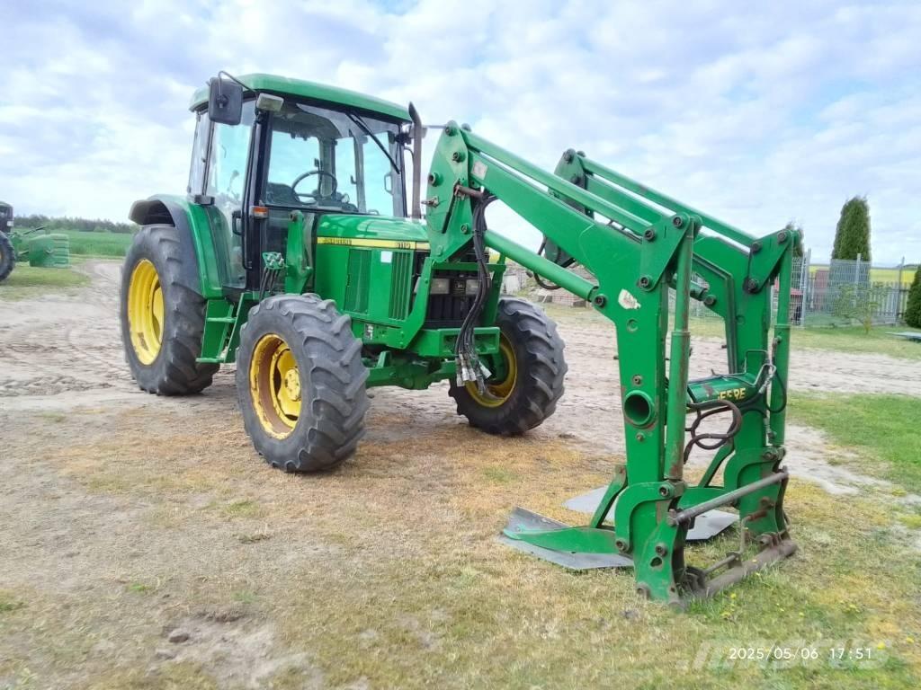 John Deere 6110 SE Traktoren