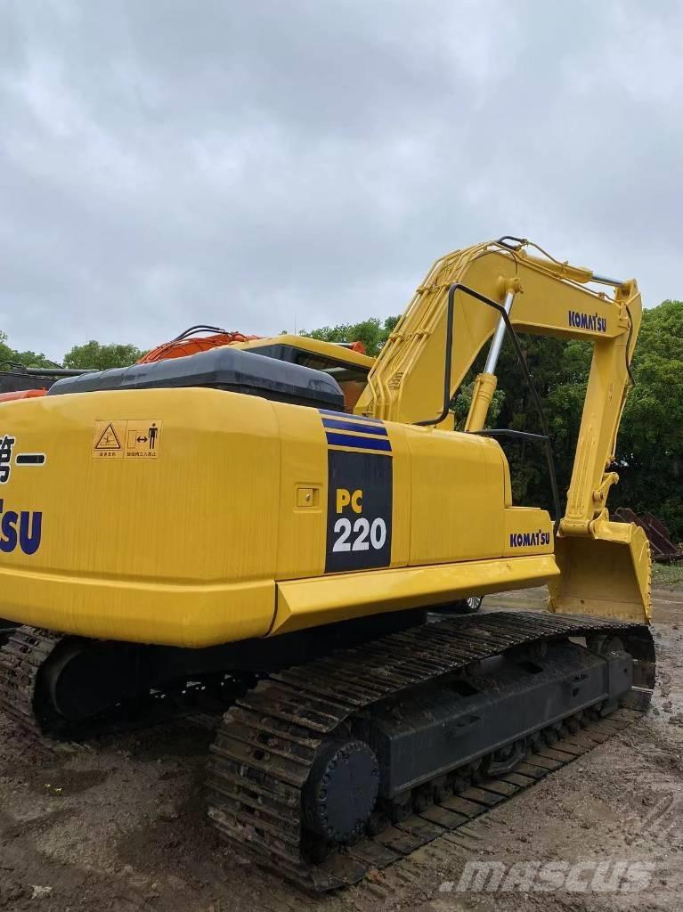 Komatsu 220 Raupenbagger