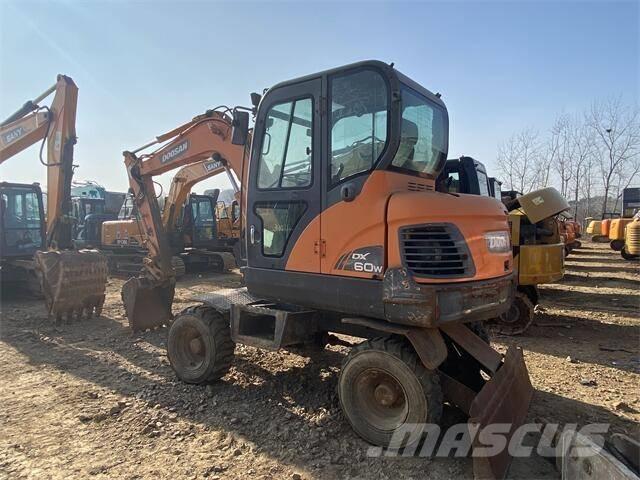 Doosan DX60W Mobilbagger