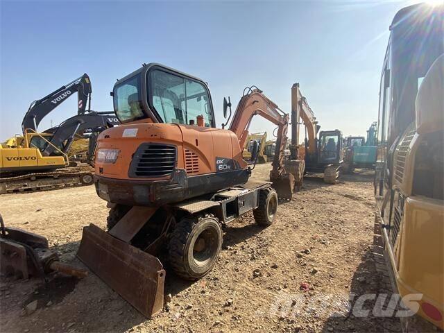 Doosan DX60W Mobilbagger