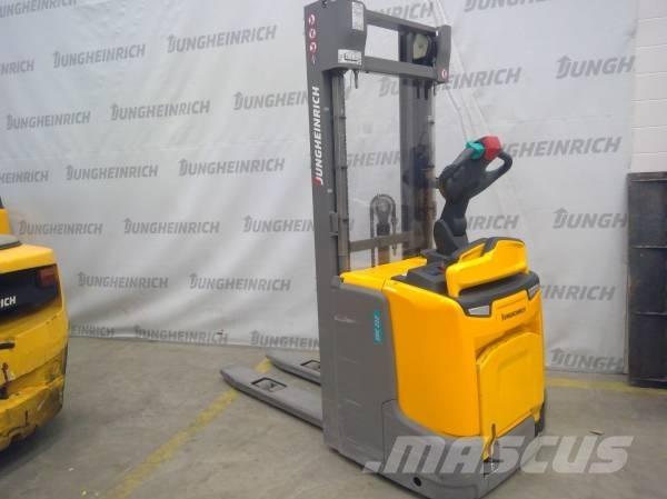 Jungheinrich ERC 212 Selbstfahrstapler