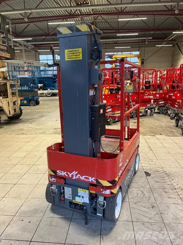 SkyJack SJ 16 Scheren-Arbeitsbühnen