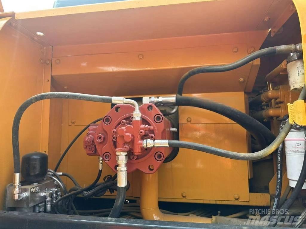 Hyundai 305 LC-9T Raupenbagger