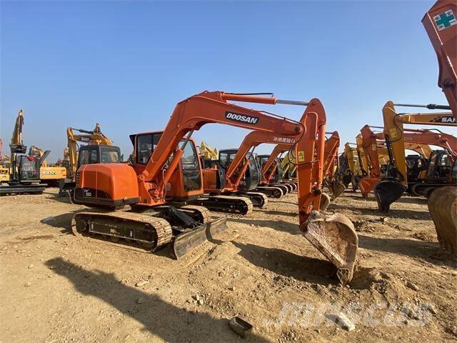 Doosan DX80 Midibagger  7t - 12t