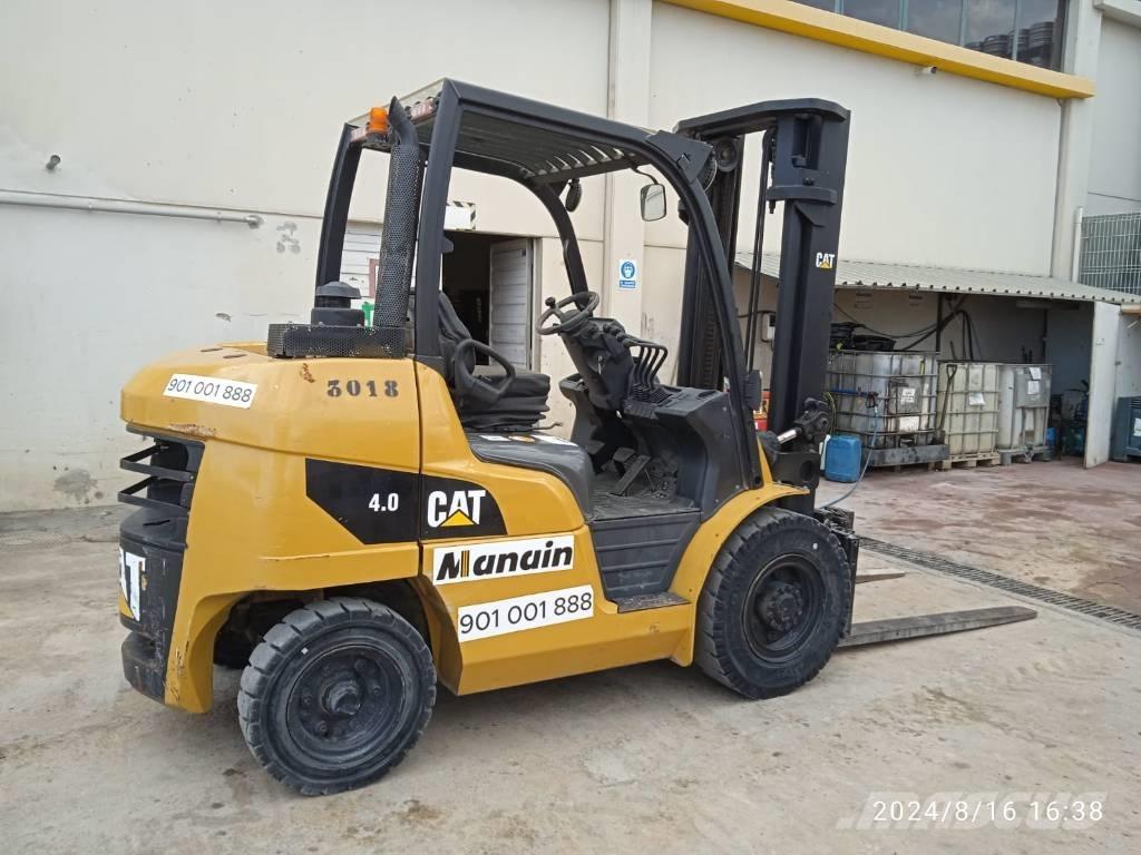 CAT DP 40 Dieselstapler