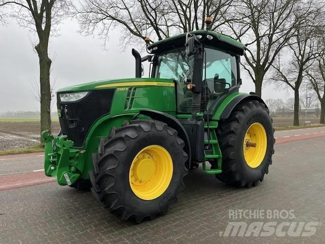 John Deere 7230 R Traktoren