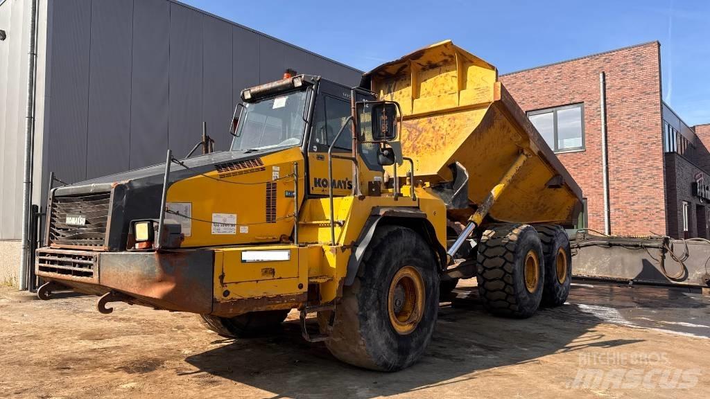 Komatsu HM 400-2 Dumper - Knickgelenk