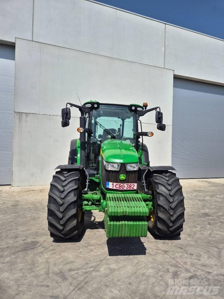 John Deere 5100 R Traktoren