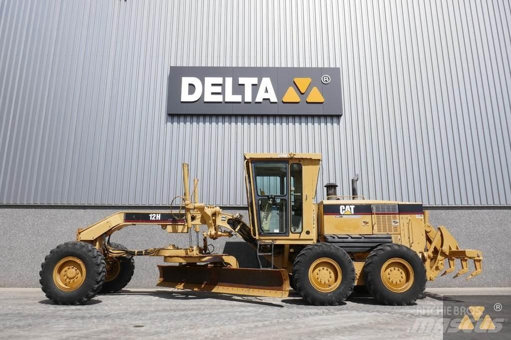 CAT 12H Grader