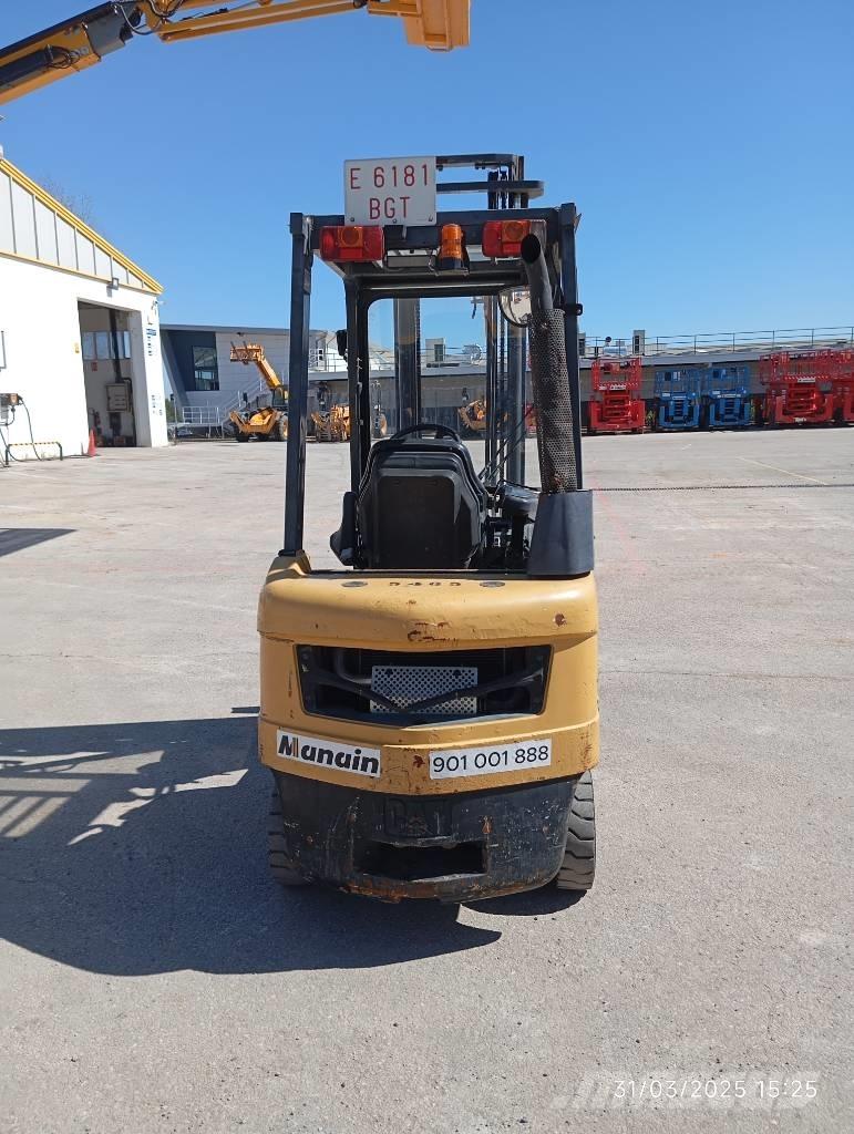 CAT DP 18 N Dieselstapler