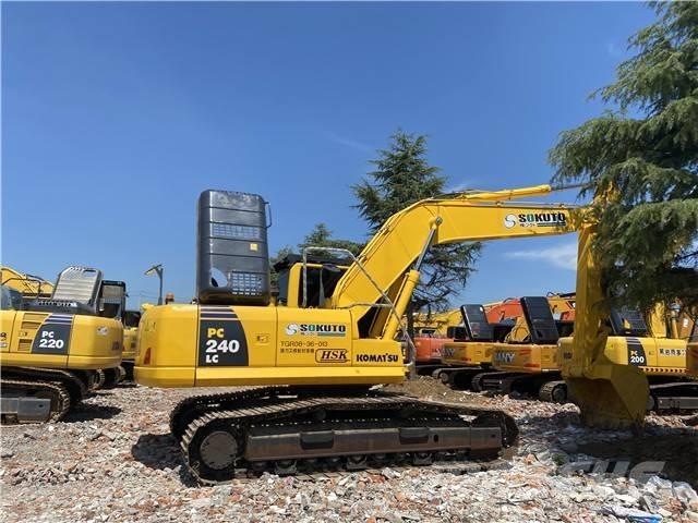 Komatsu PC 240-8 Raupenbagger