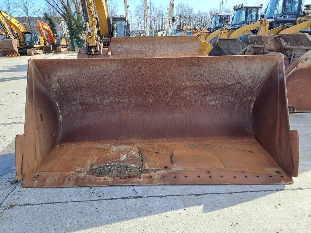 Volvo Bucket L150H Schaufeln