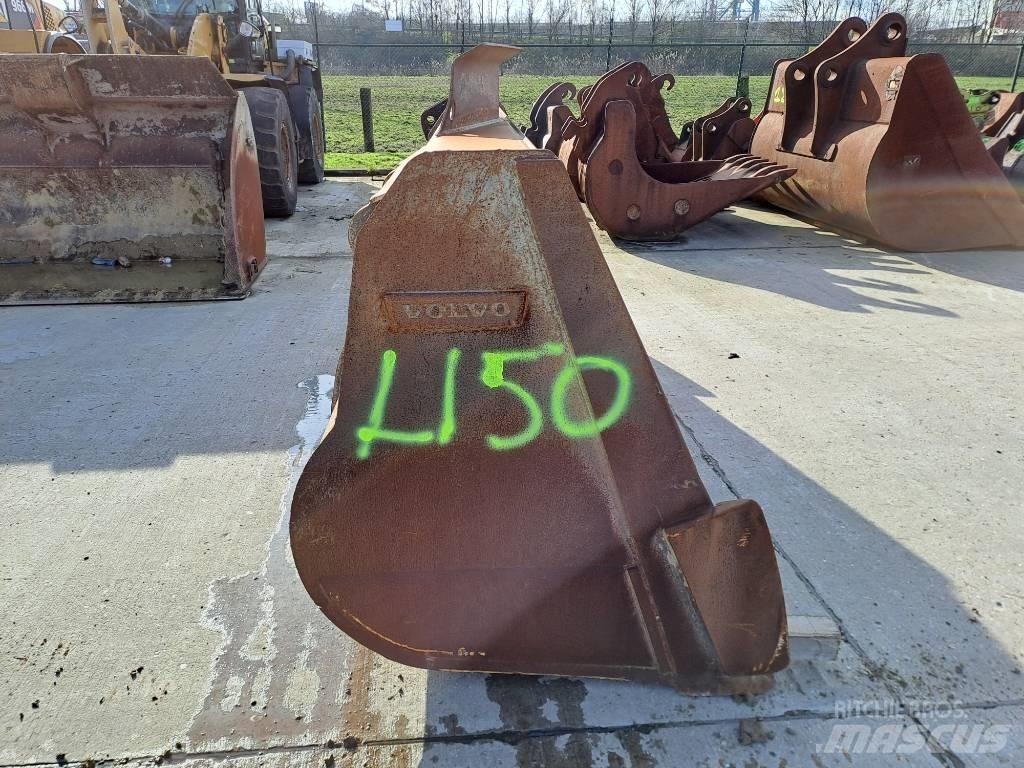 Volvo Bucket L150H Schaufeln