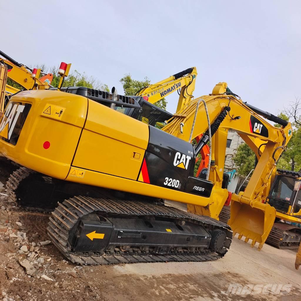 CAT 320 D2L Raupenbagger
