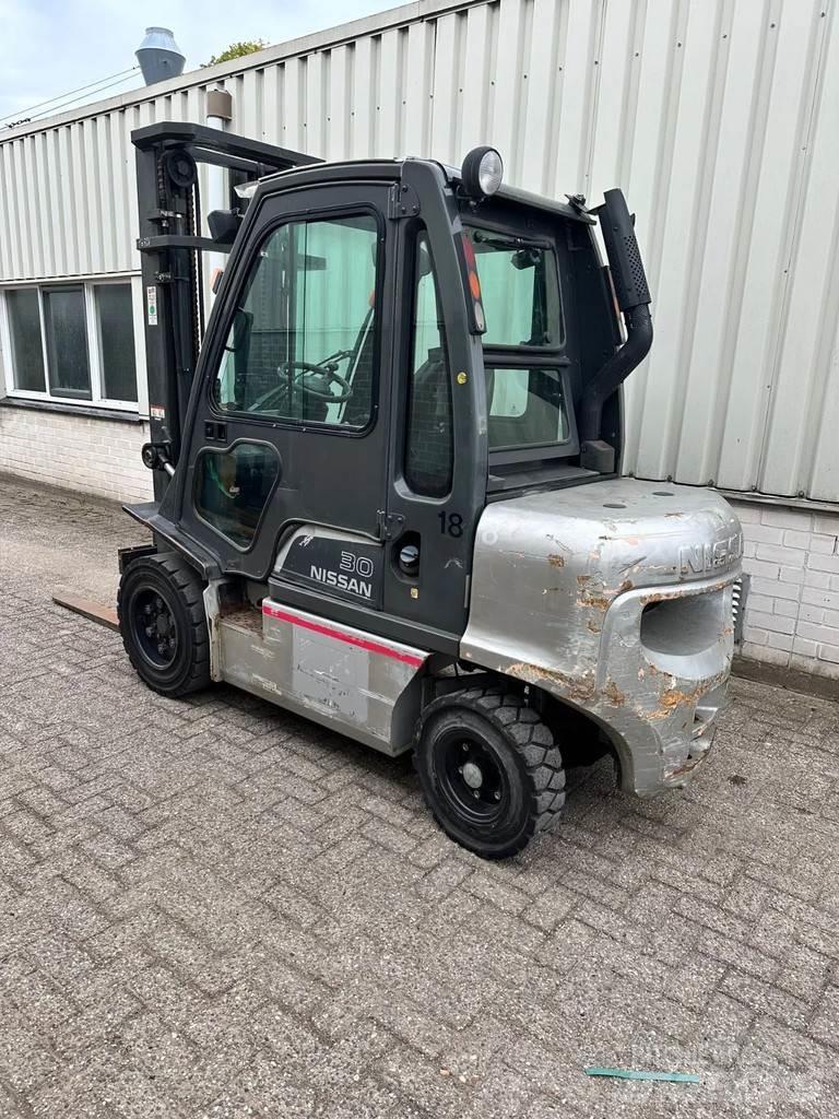 Nissan FDG02E7 Andere Gabelstapler