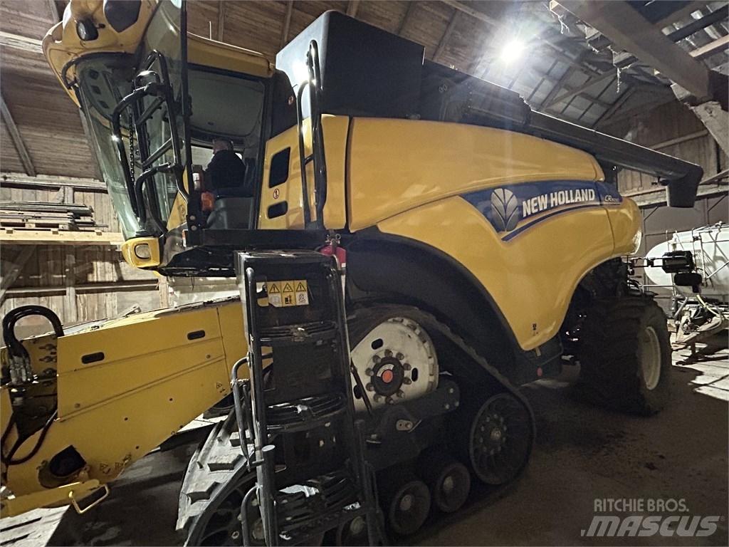 New Holland CR 9090 Mähdrescher