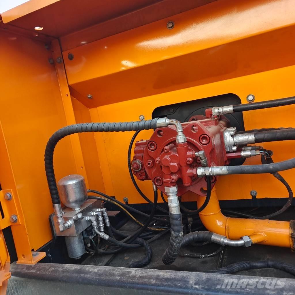 Hyundai 305 LC-9T Raupenbagger