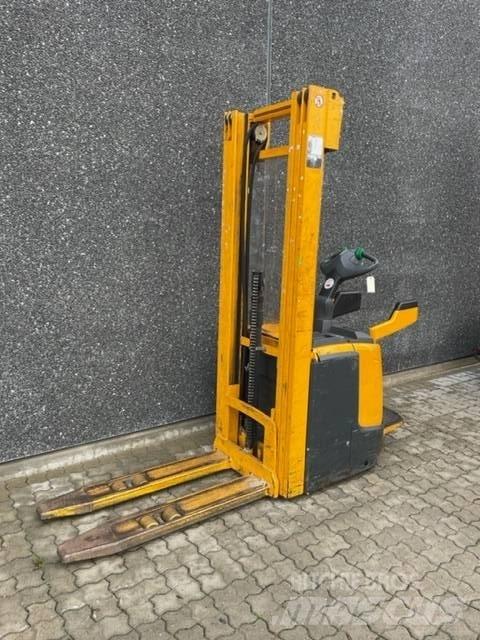 Jungheinrich ERC 216 Selbstfahrstapler