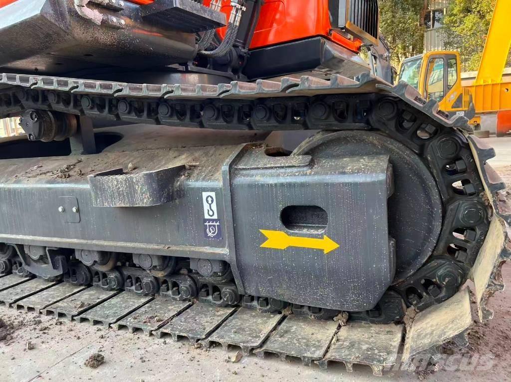 Doosan DX 225 LC Raupenbagger