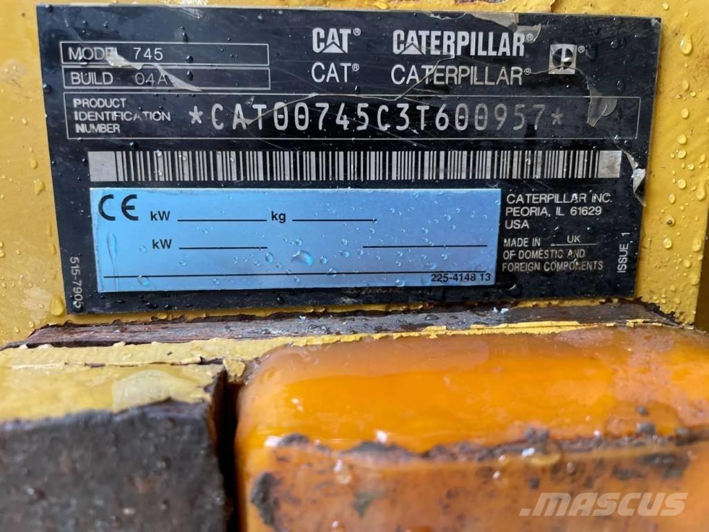 CAT 745 04A Dumper - Knickgelenk