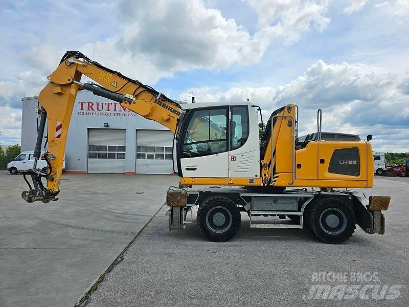 Liebherr LH 22 M Materialumschlag