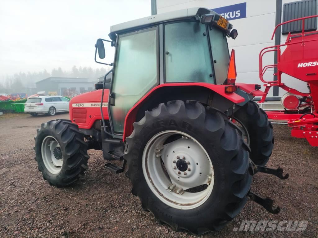 Massey Ferguson 4245 Traktoren