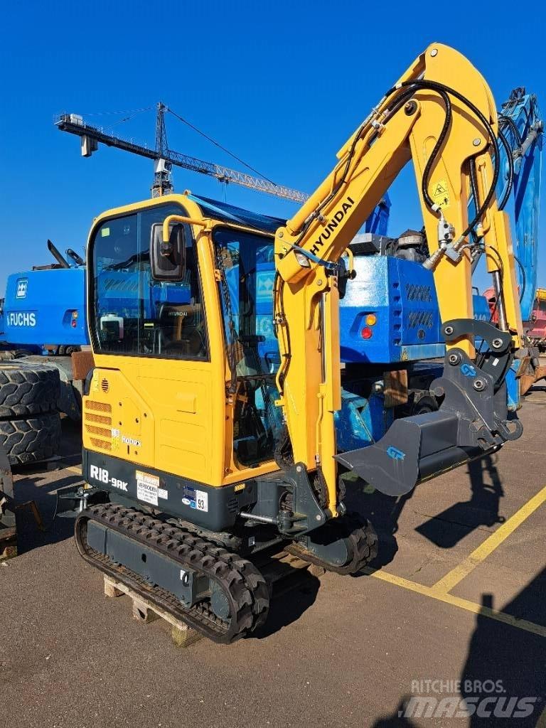 Hyundai R18-9AK Minibagger < 7t