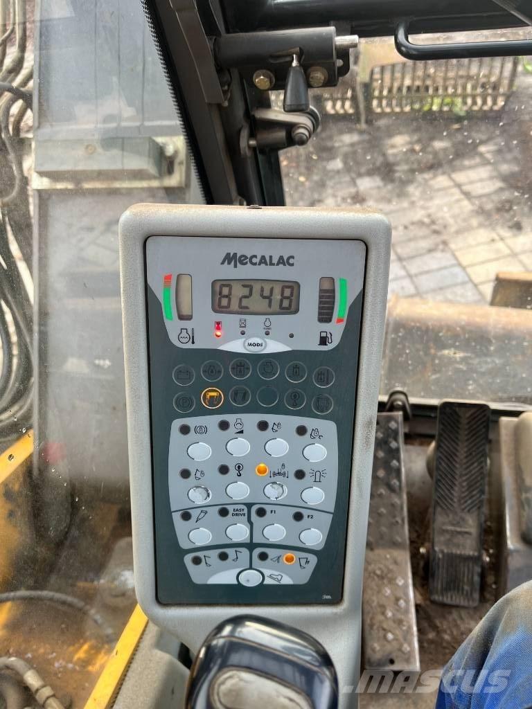 Mecalac 12 MXT Baggerlader