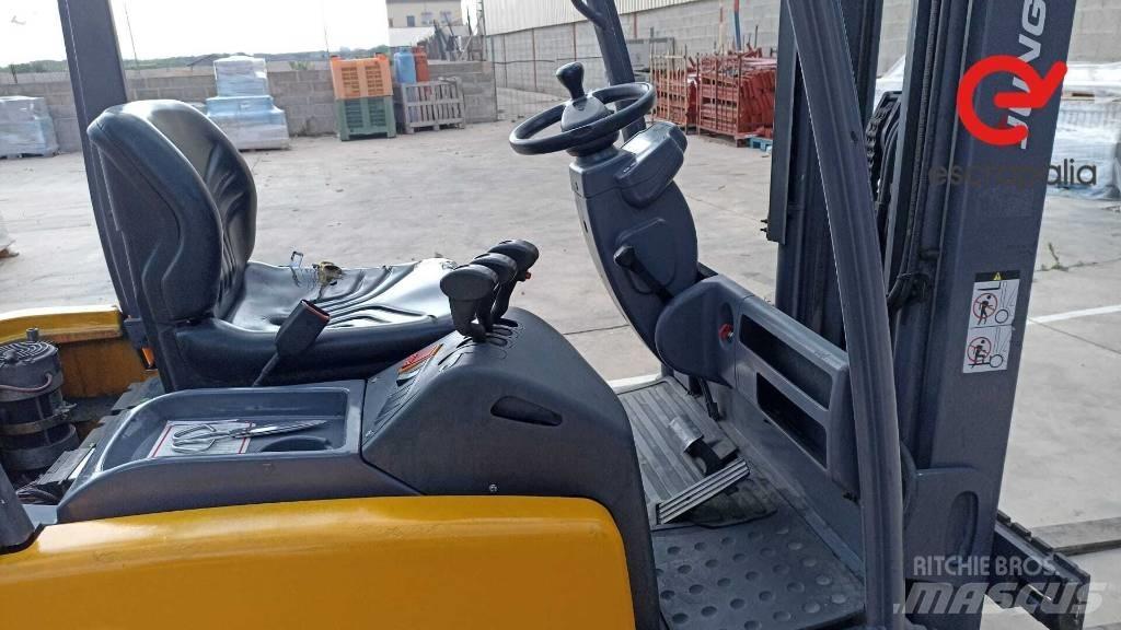 Jungheinrich EFG 220 Elektrostapler