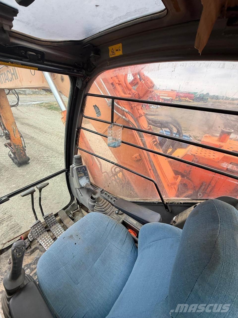 Hitachi ZX135US Raupenbagger