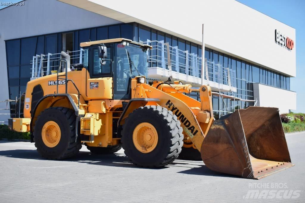 Hyundai HL 965 Radlader