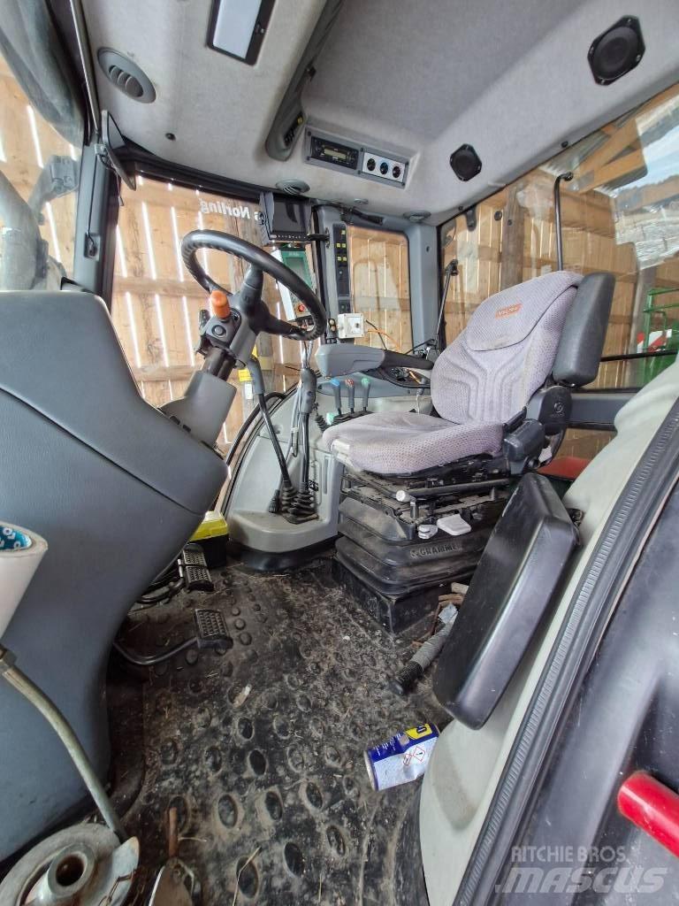Valtra T 151 hitchec Traktoren