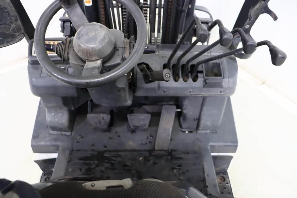 Nissan U1D2A20LQ Gasstapler