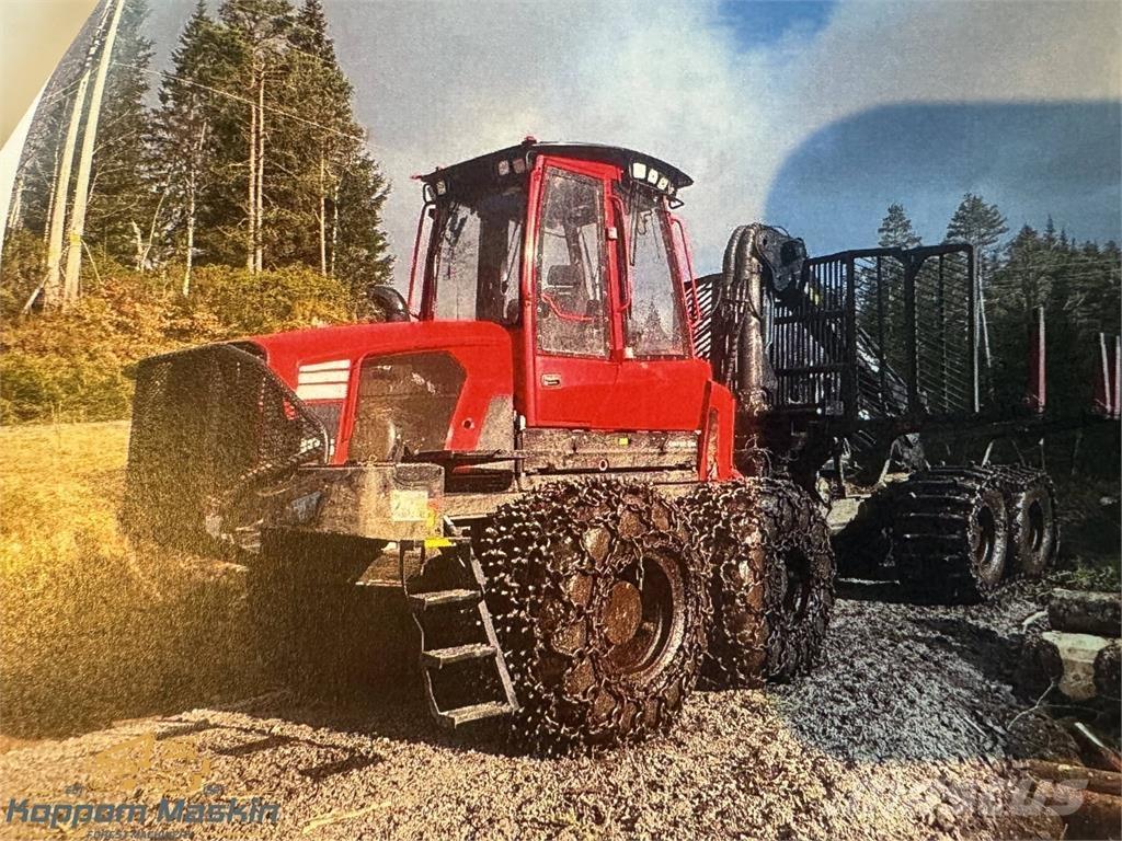 Komatsu 895 Forwarder
