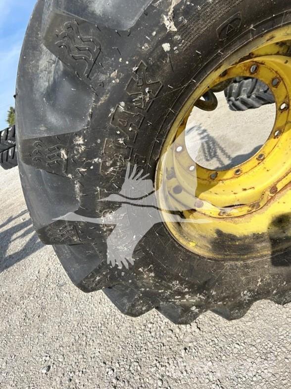 BKT 600/65R28 Sonstige Baumaschinen