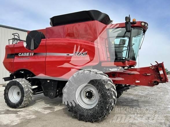 Case IH 7010 Mähdrescher