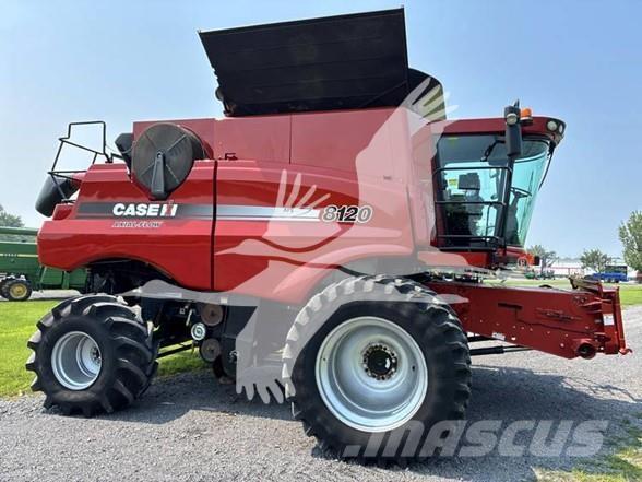 Case IH 8120 Mähdrescher