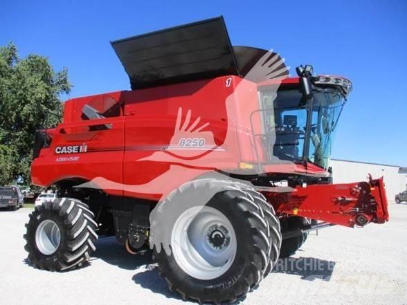 Case IH 8250 Mähdrescher