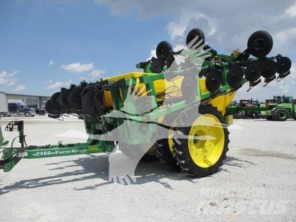 Farm King 2460 Mineraldüngerstreuer