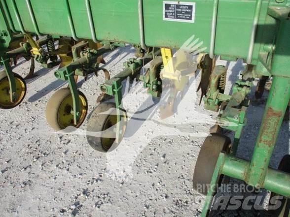 John Deere 85 Hackfruchtkultivator