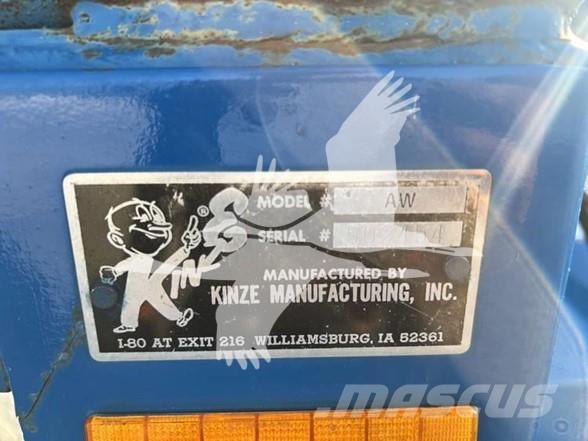 Kinze 840 Getreideanhänger