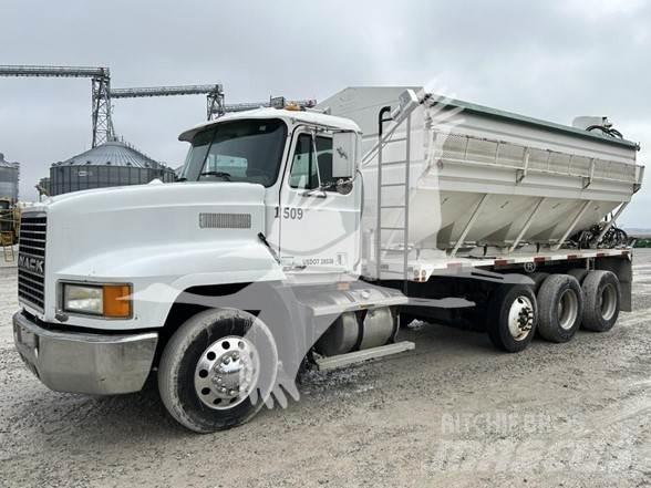 Mack CH613 Sonstige Baumaschinen