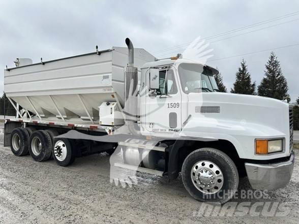 Mack CH613 Sonstige Baumaschinen
