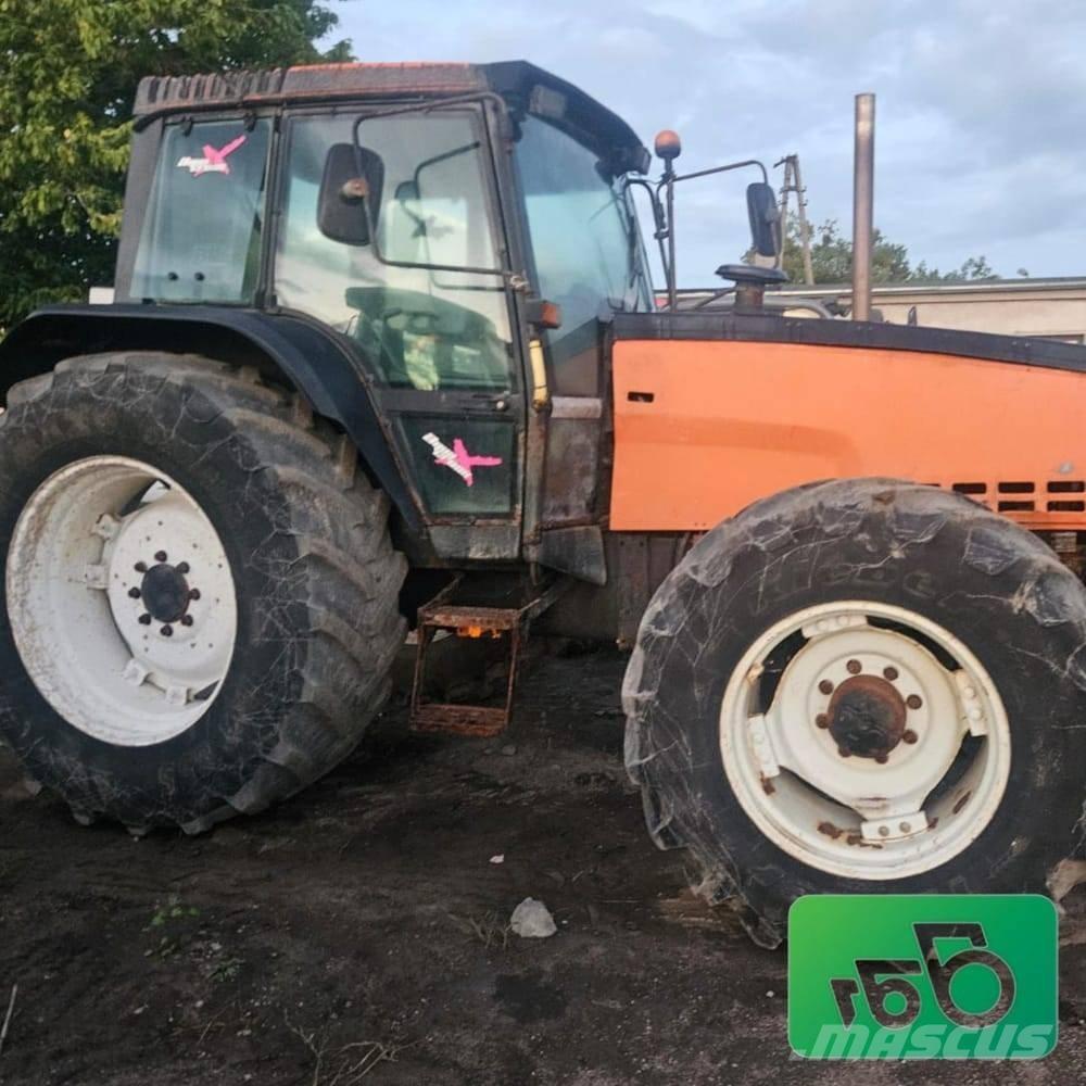 Valmet 8350. Parts Traktoren